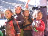 Groupe-d-enfants-nepalais
